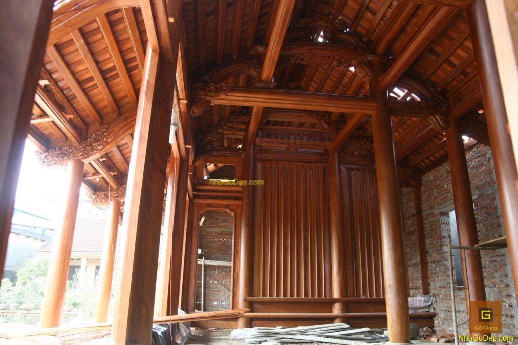 Nhà Gỗ Hương Lào Sang Trọng Và Đẳng Cấp