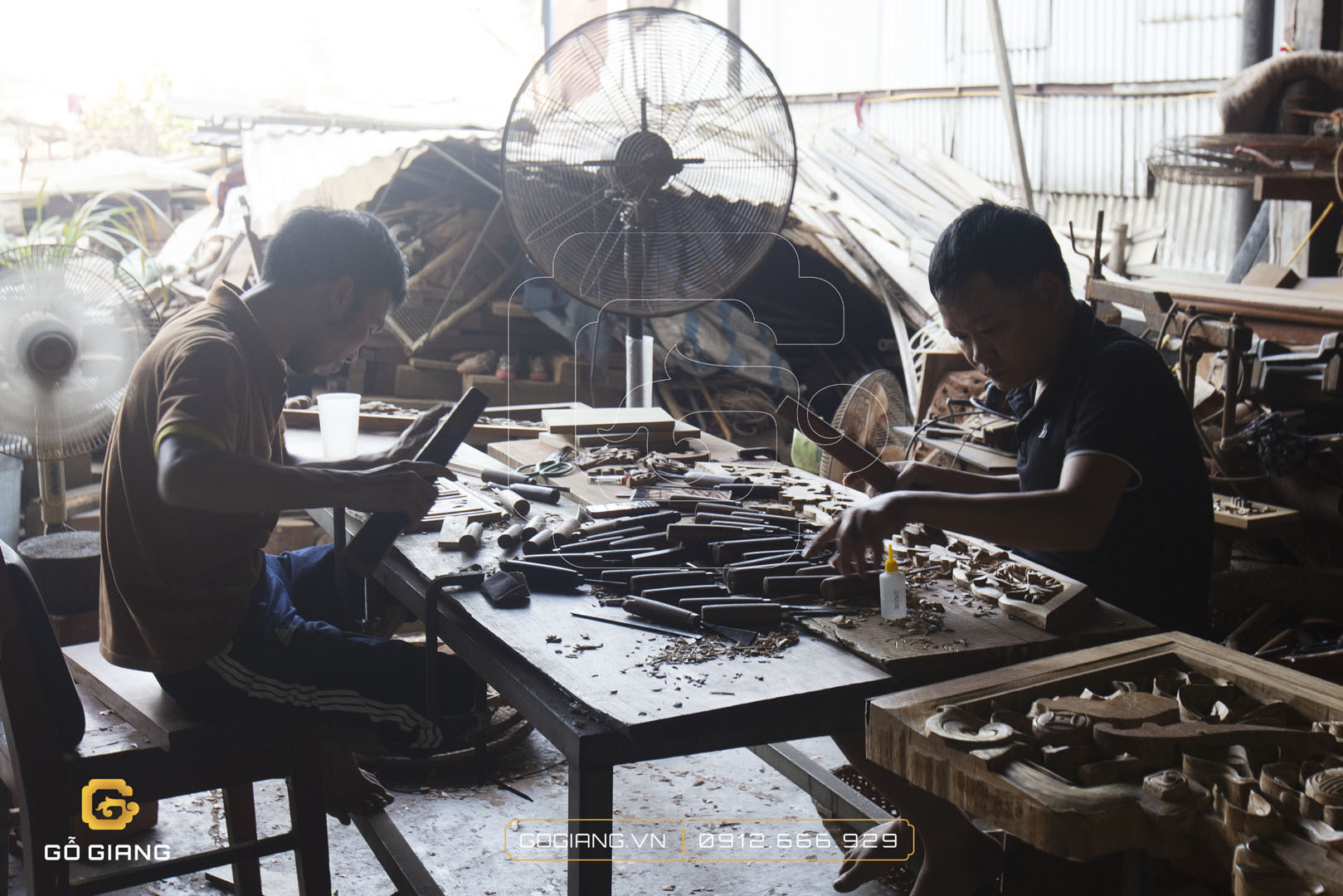 image Gỗ Giang với những họa tiết hoa văn nhà gỗ đẹp