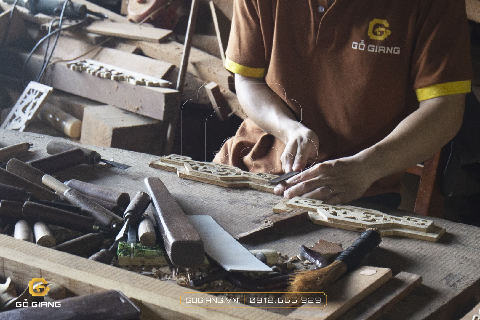 image Gỗ Giang với những họa tiết hoa văn nhà gỗ đẹp