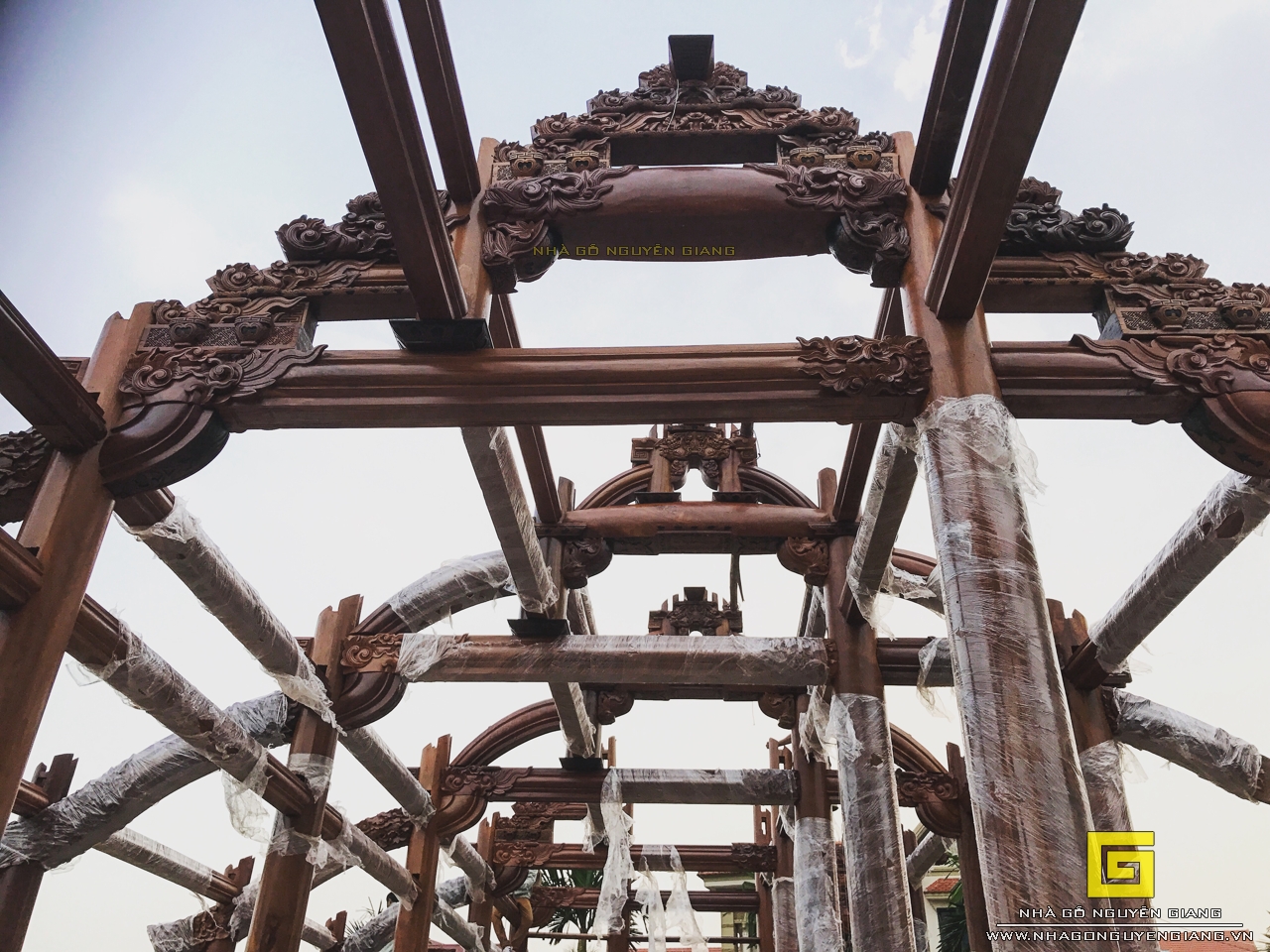 Nhà thờ họ - Đỗ gia viên - Lắp dựng tại Gia Lộc, Hải Dương (Nhà Gỗ Lim Lào)