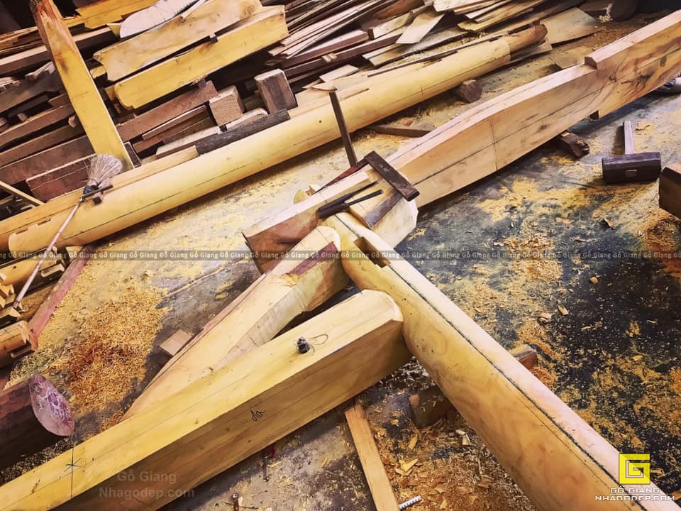 thi-cong-nha-go-mit-vuon-dep-10