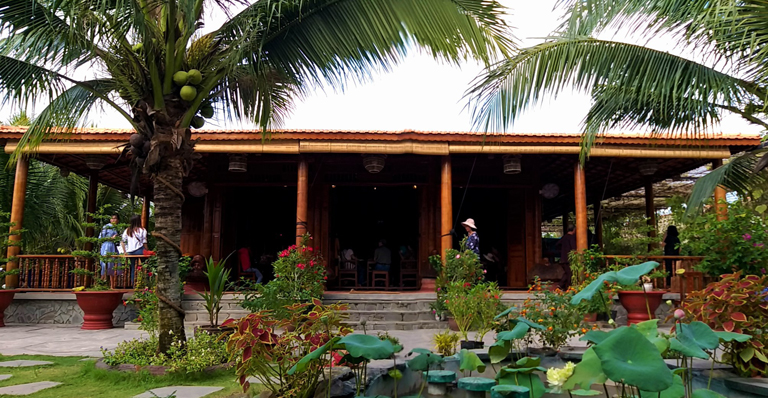 Kiến trúc nhà gỗ Nam Bộ có gì khác với kiến trúc nhà gỗ Bắc Bộ? - Nhagohoanggia.com