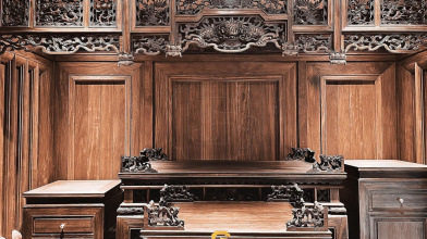 Một không gian thờ gia tiên nhỏ - Gỗ Giang