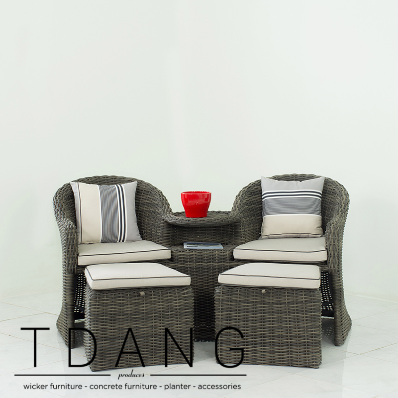 Martinique Wicker Loveseat with Ottoman Martinique Wicker Loveseat with Ottoman