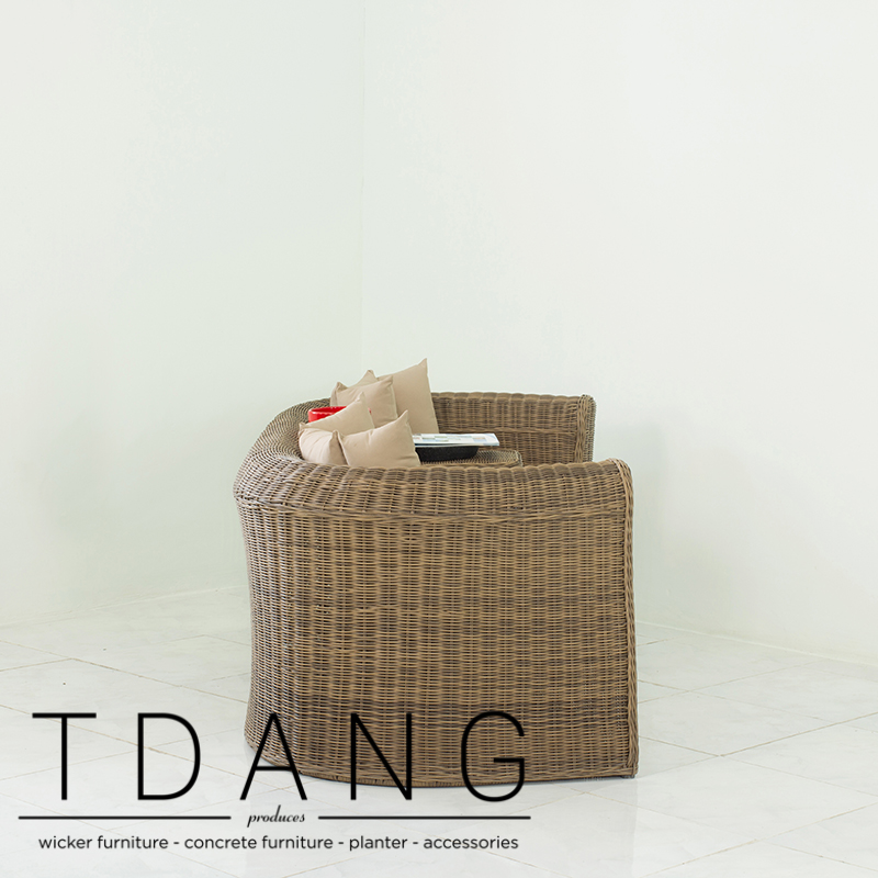 Regatta Wicker Loveseat