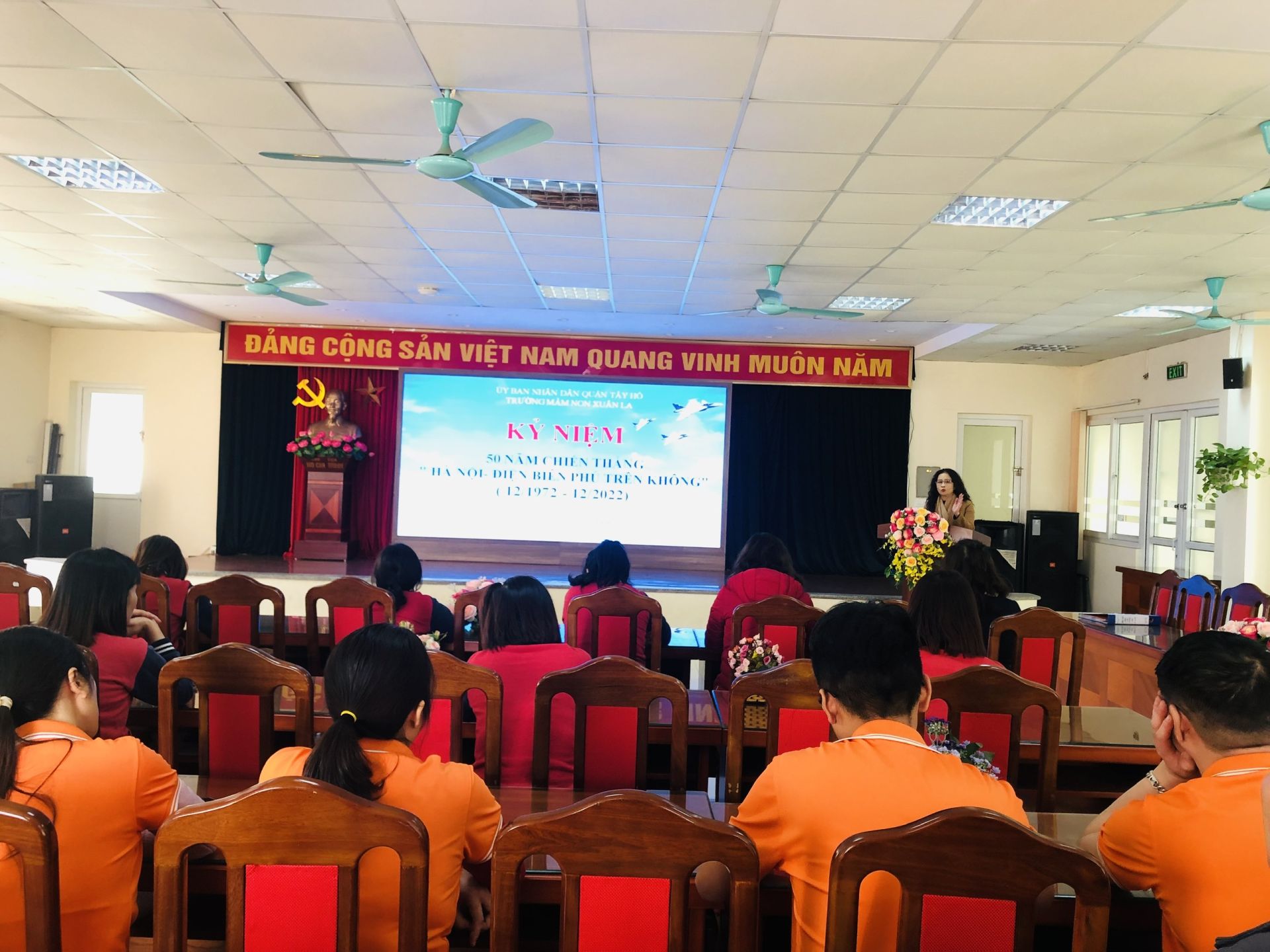 z3971685890078_584bdcab5865135517b421e54ee009db