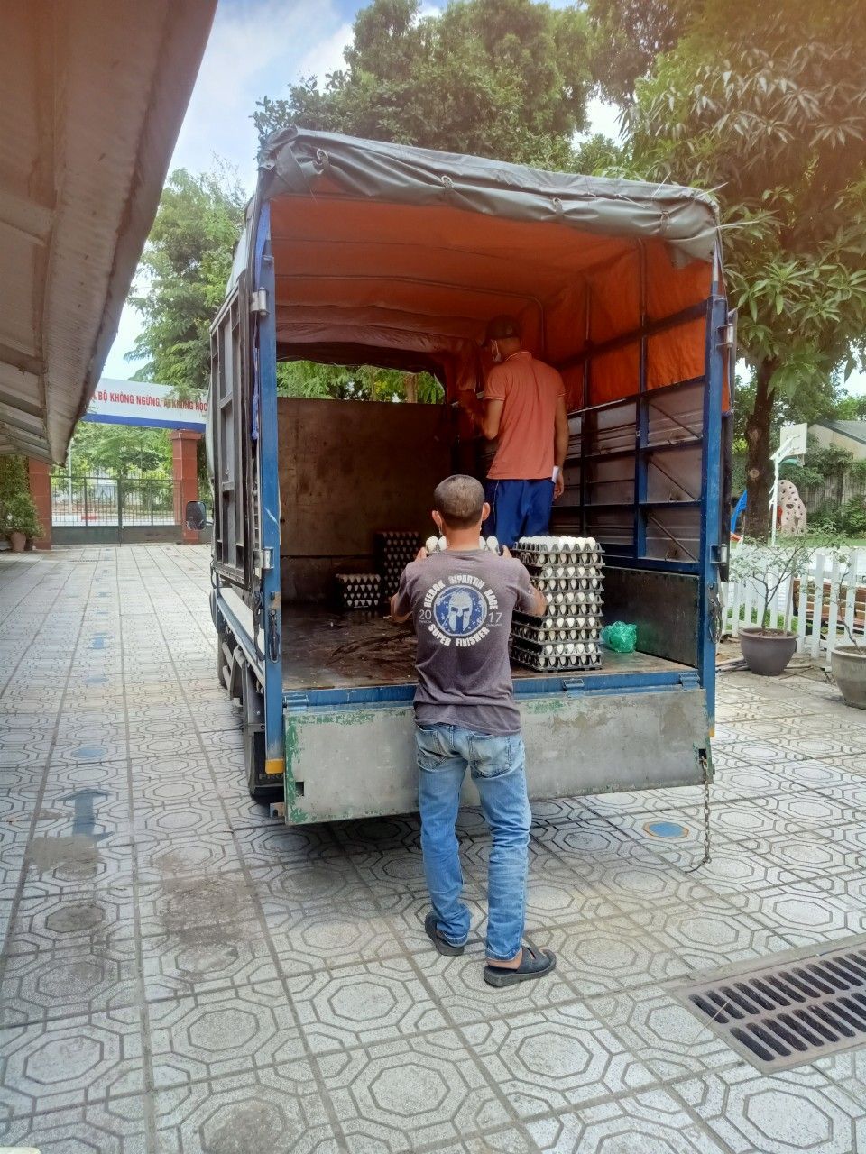 z2697716336154_6bb3e895ac43273e889614867473ddd6.jpg