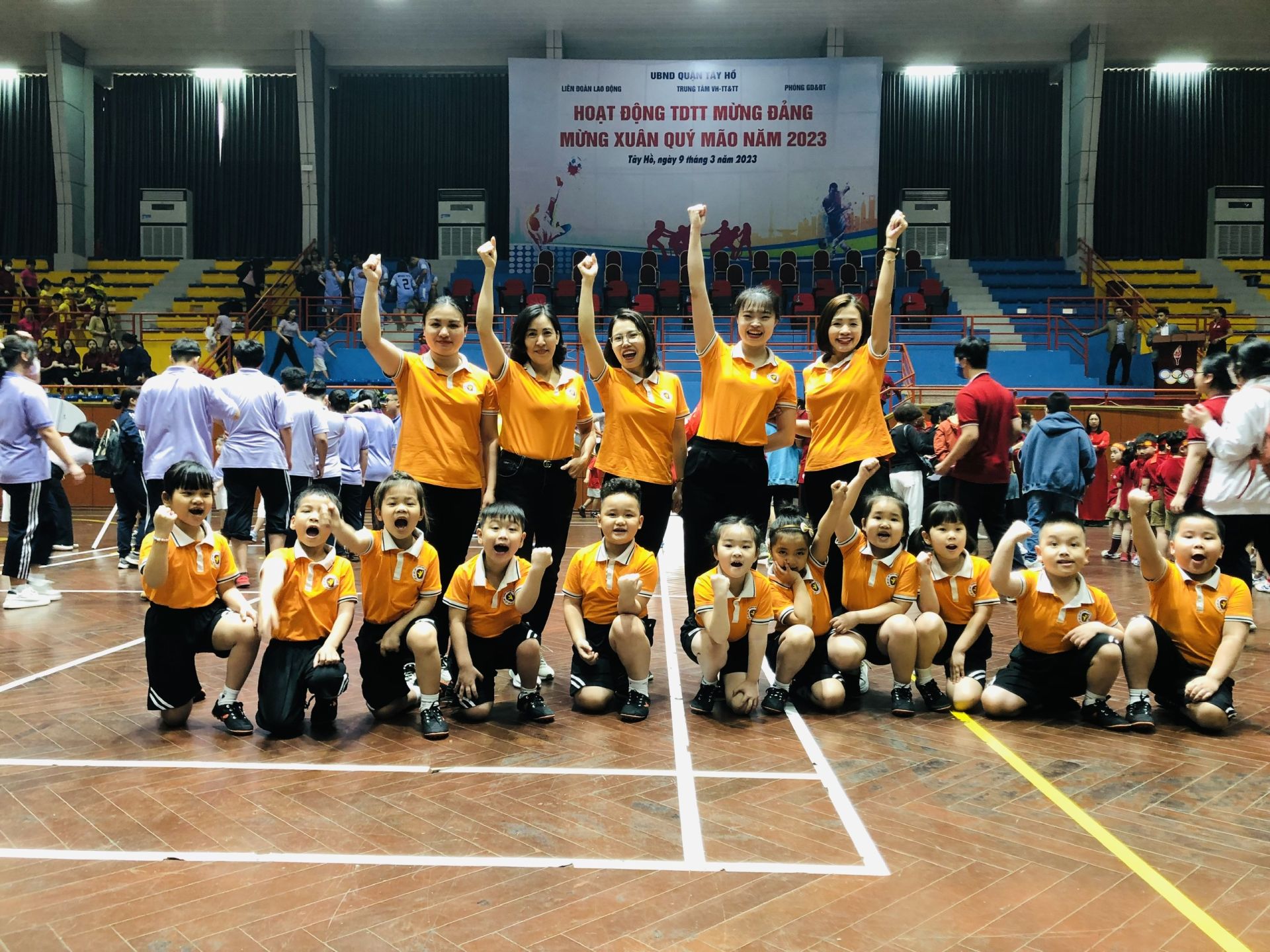 z4167636119500_19fe7b2ad662d1820464f93436bb5881