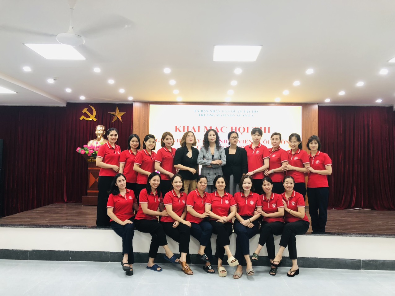 z4858453219472_ad9a41adf42cbc79369b6f9b608d6b8c