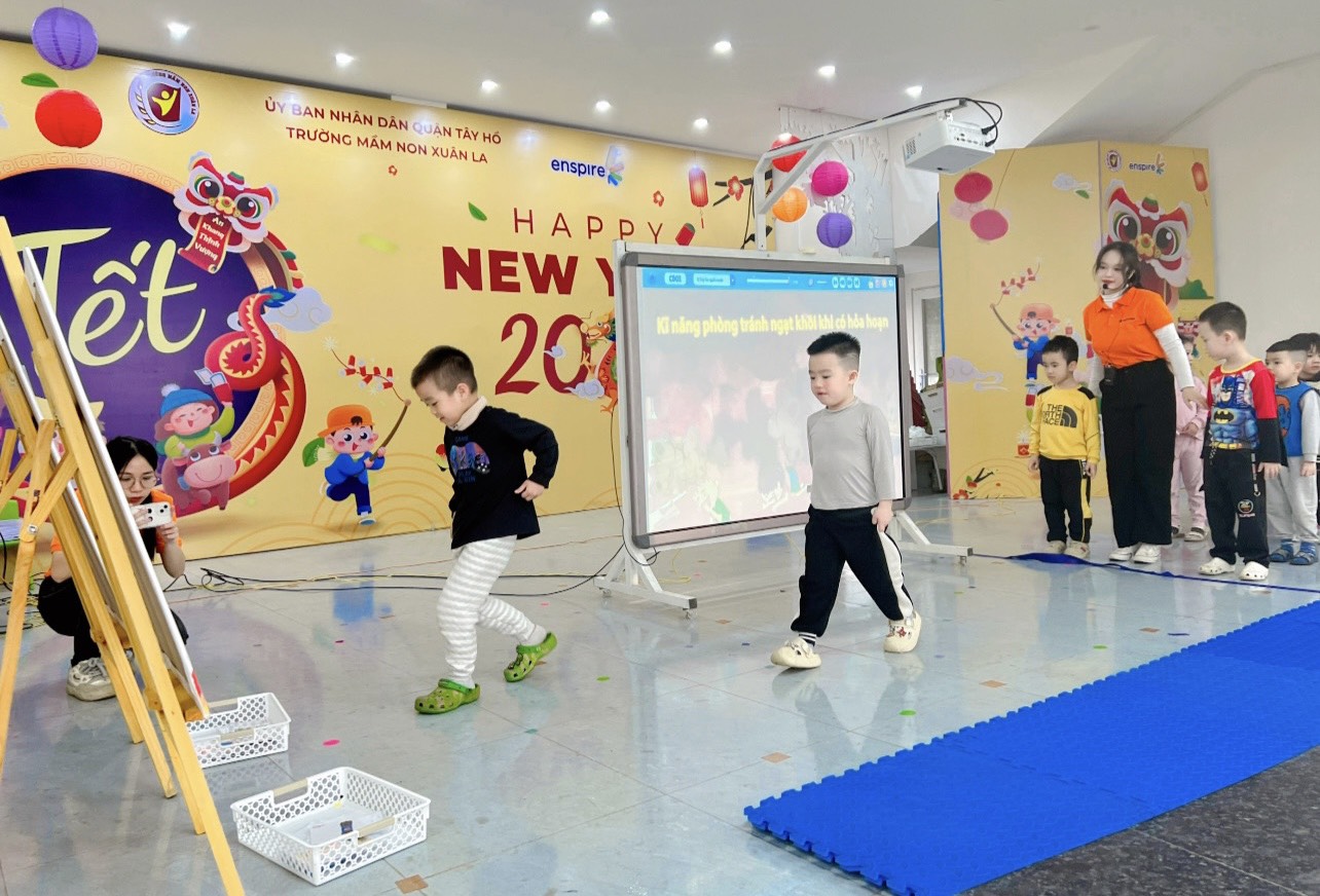 z5130082114953_4418007068d24ac75b7ed57931c072ab