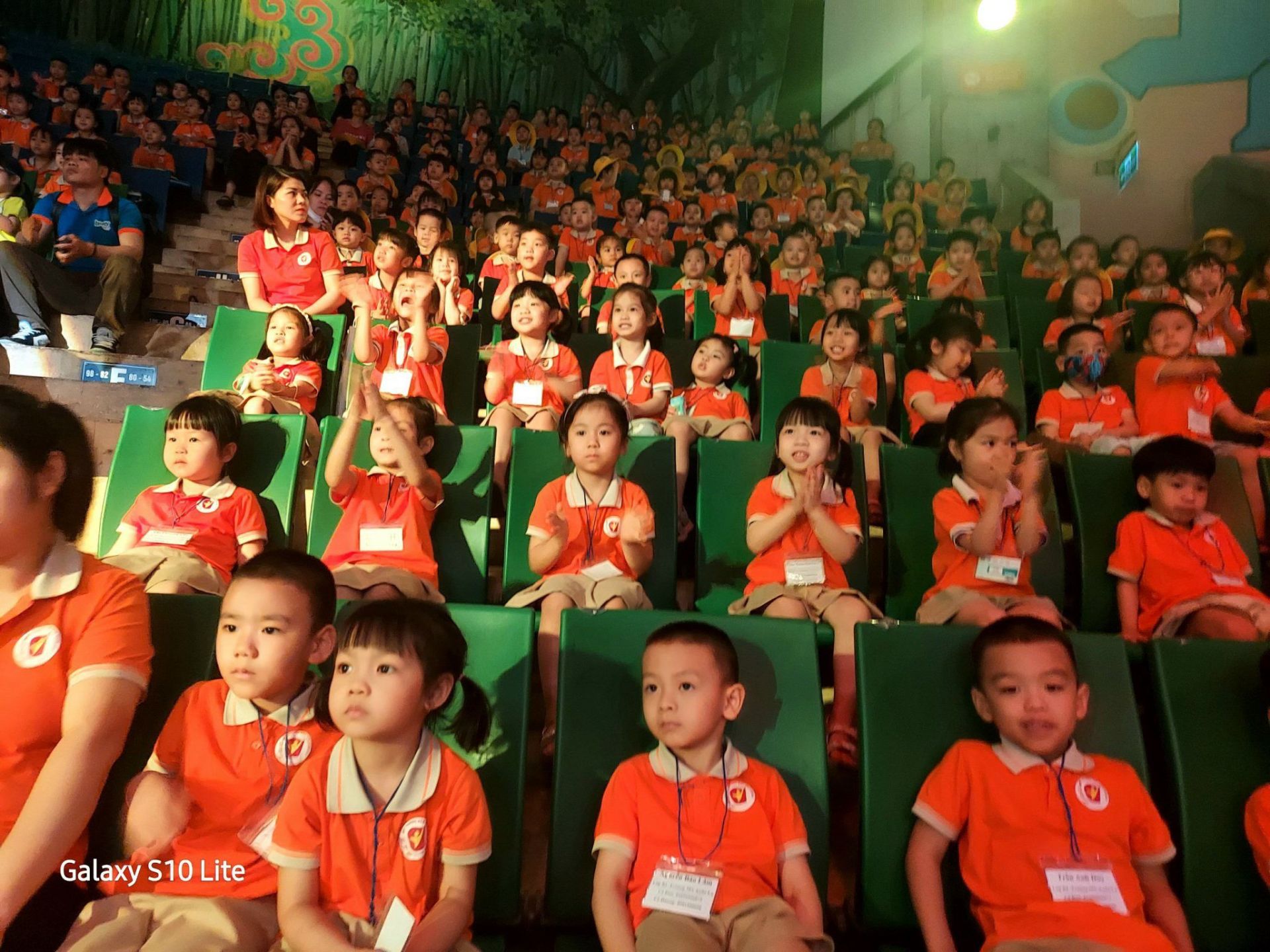 z5371565600586_f2bc23465ec24d3986ce7ca743f68ba3