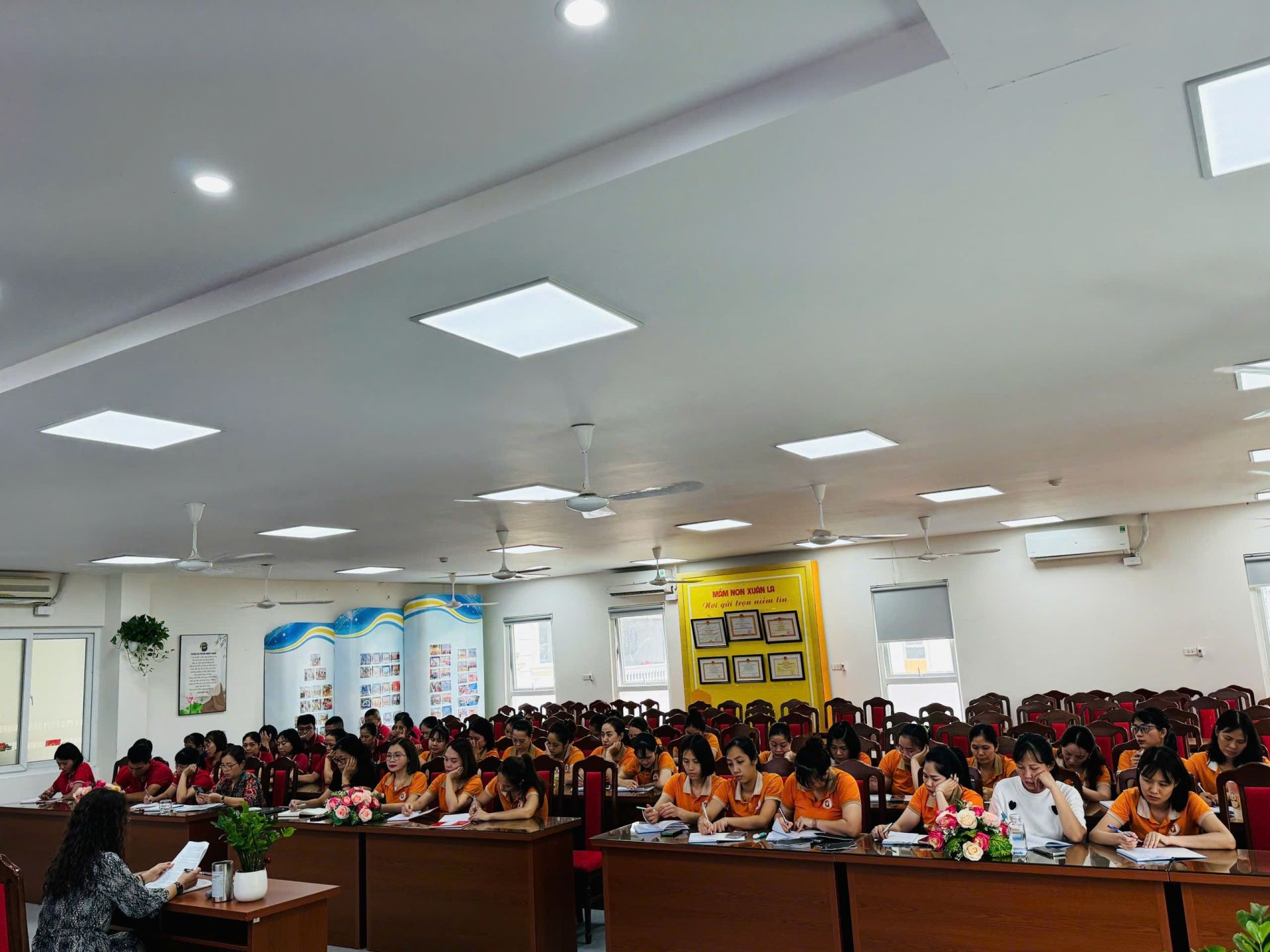 z6952294320279_2da4a727fc026b4f1f6d77cc5ddf1f4c