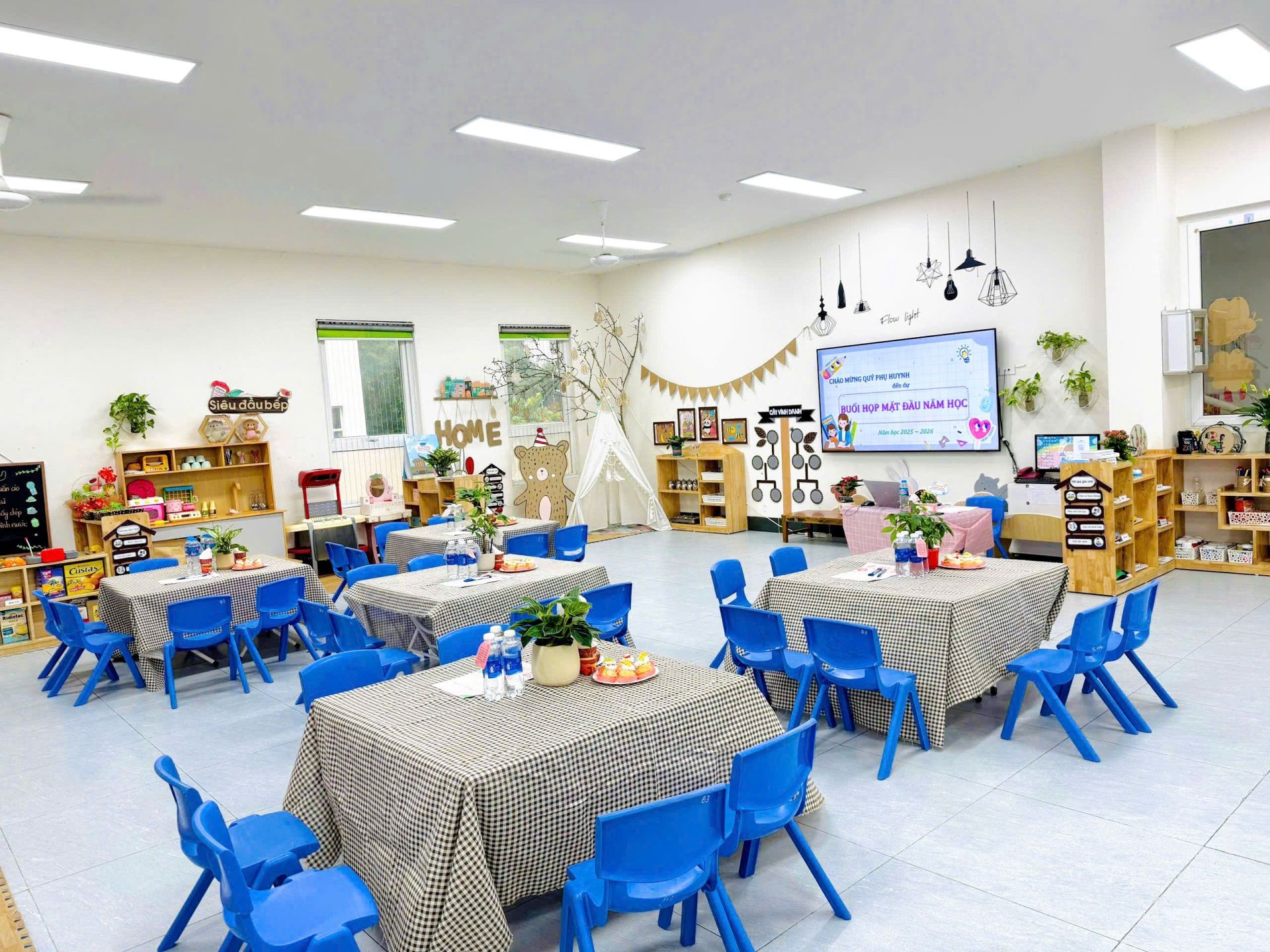 z7022021951465_7663d9ac39004925363c59a568985d3e