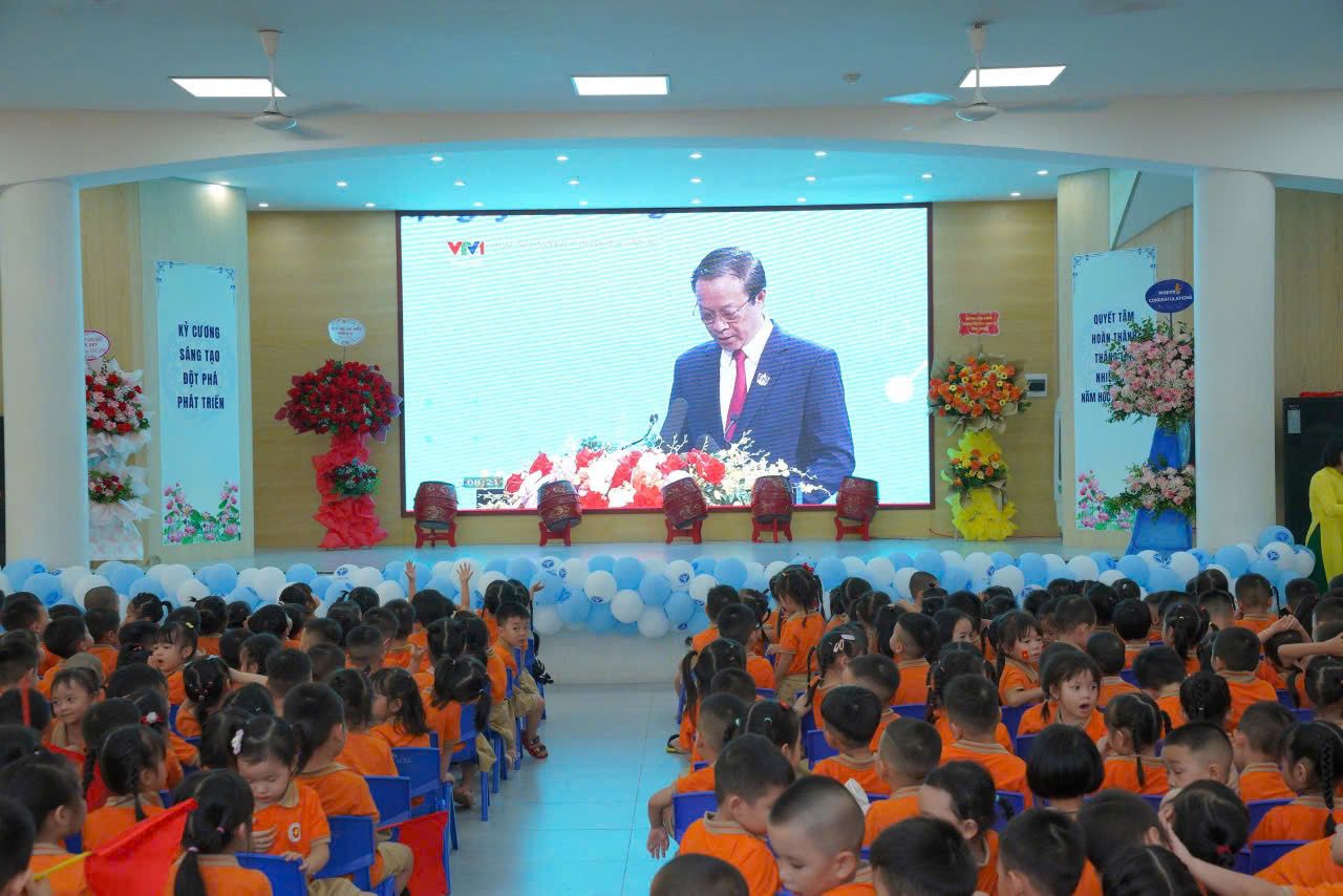 z6980216645595_32193689b30aab1c8b0f5f5c8e57122e