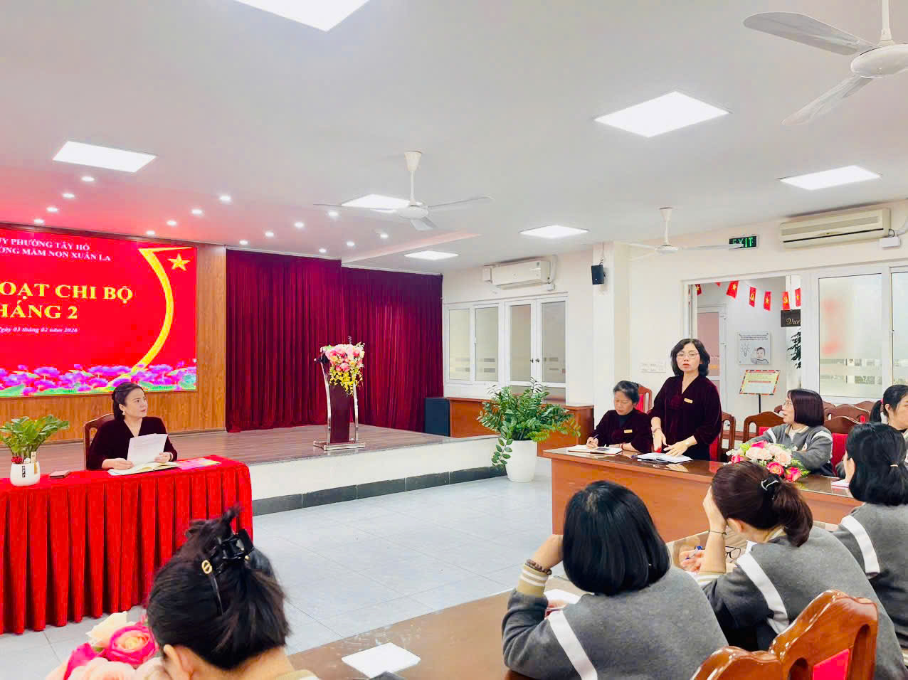 Có thể là hình ảnh về văn bản