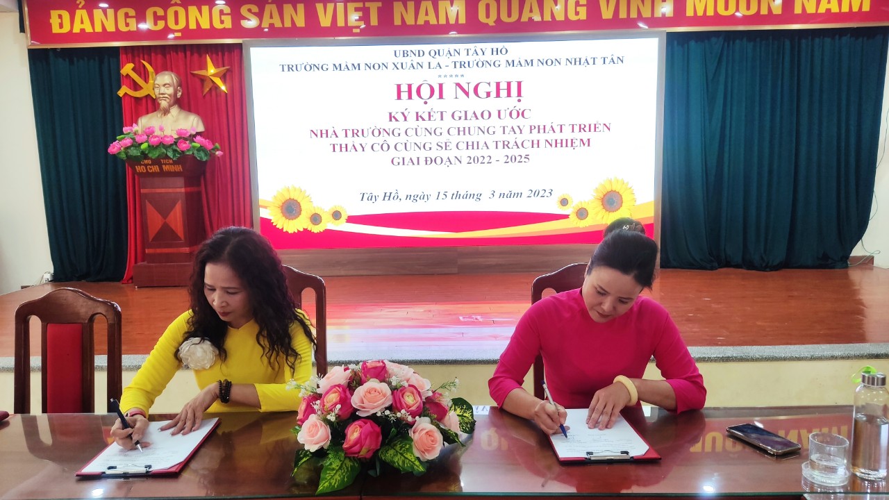 z4255980371157_5044882ecc58c42964849d3a3472b884-1