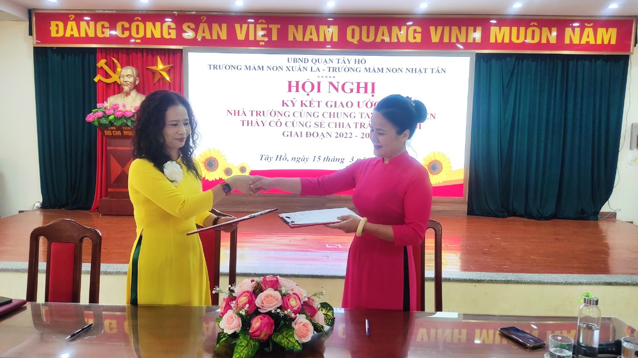 z4255980378980_d7533378ceddb797a5e67a026004364c