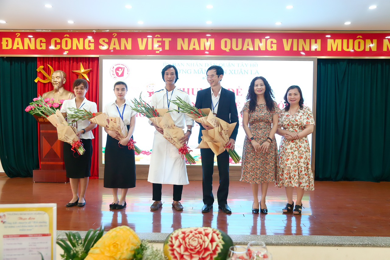 z4361914844762_7a6c9573281865844f09e61f6dabc27d