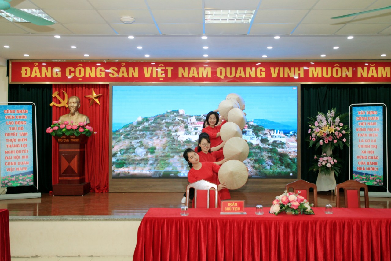 z4011002504202_9a10da655350f02f7bc3b62481b2e098