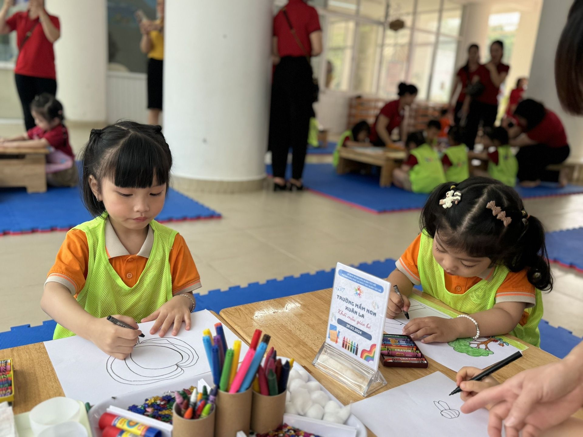 z5295826532364_73172897488ab8ce1c68ebf61ee33fe7