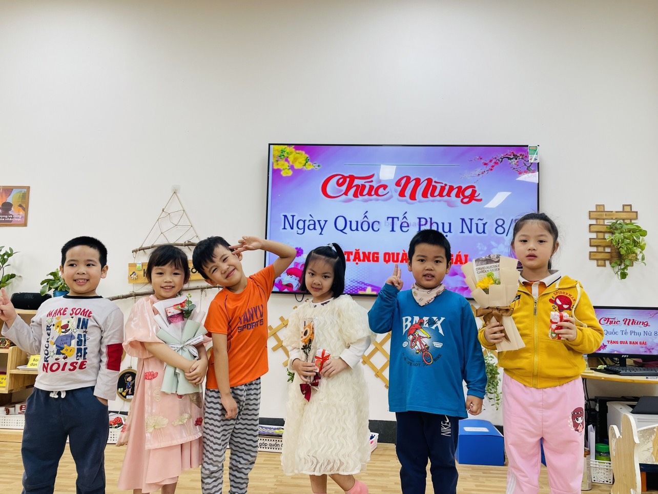 z5228994486153_215a503b7859e2fbdd92eb8d3143888f