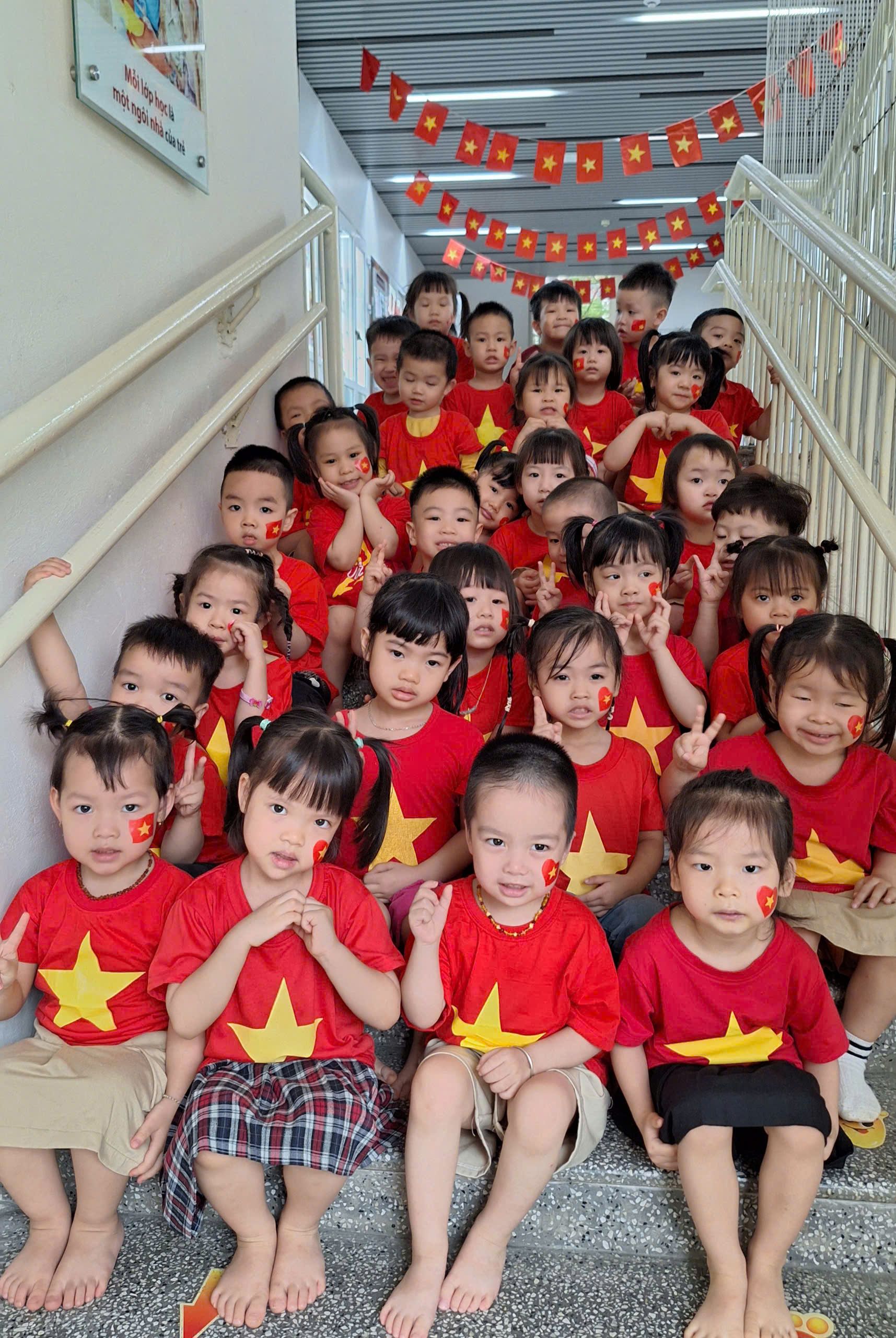 z6550955001119_b0b03ff5453258fb0f27f0e18c06bf12