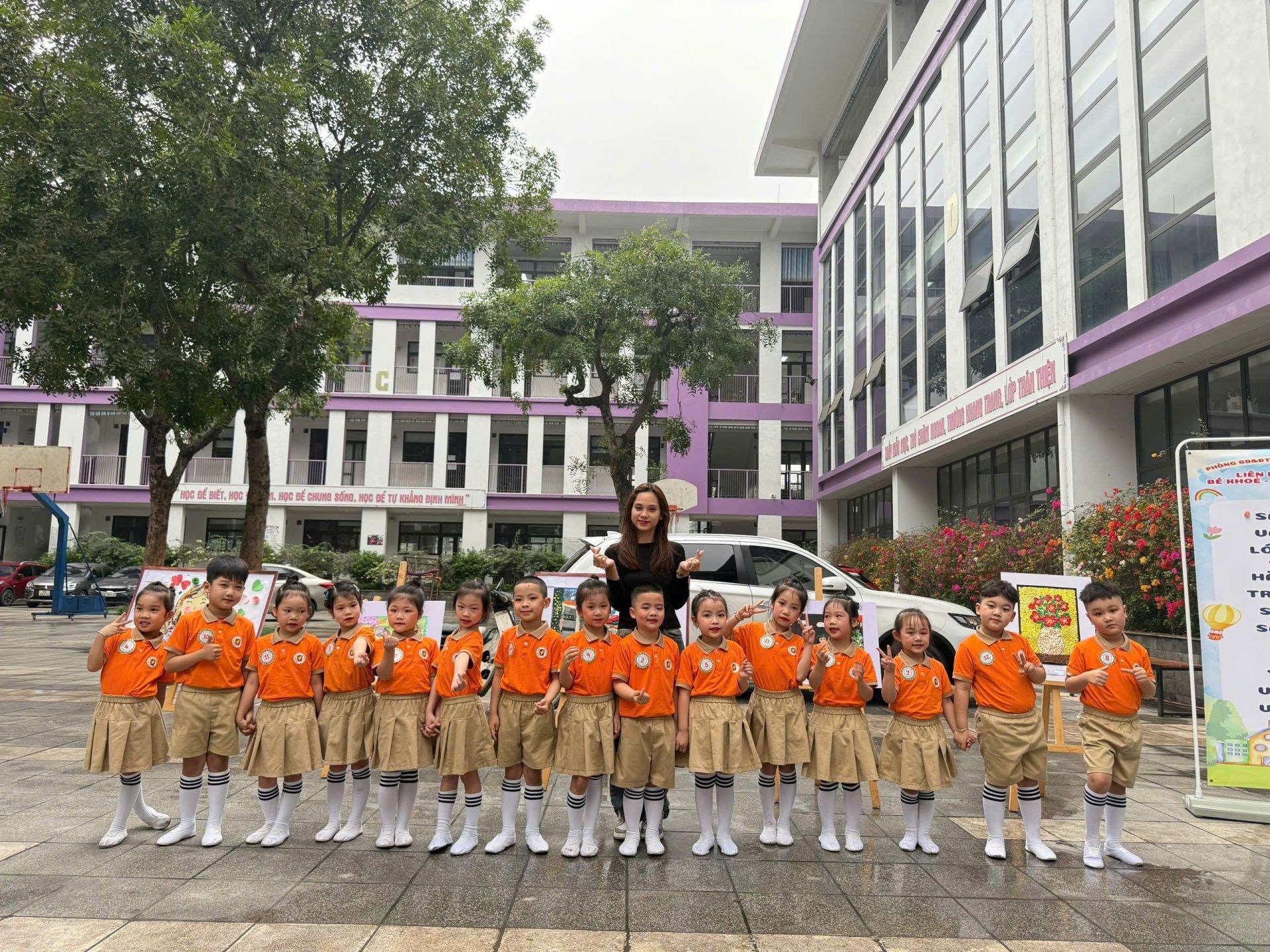 z6407984398026_4404c2ff0ae61a28072144f8a370640f