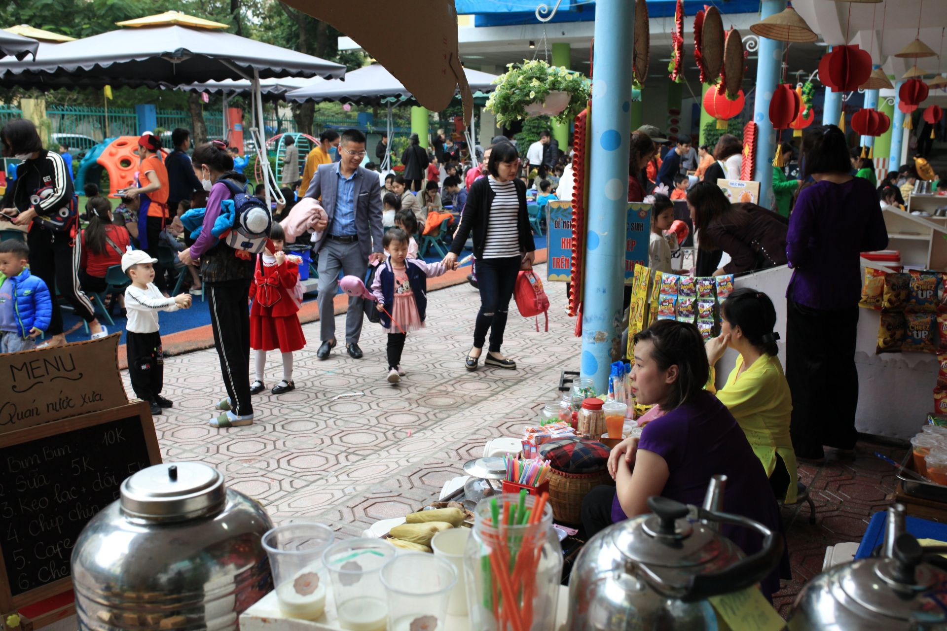 z4102023716407_35dab8fd473573d8ff731c9aab61cd91