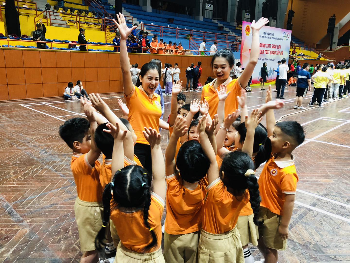 420989596_704849348461846_6616477828348915014_n