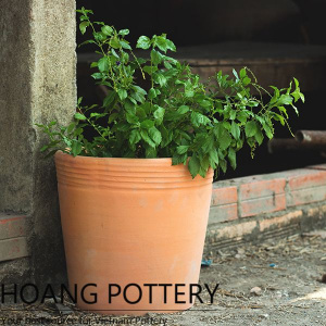 Terracotta Pot with Rings on Rim (HPTC079)