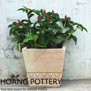 Terracotta Pot with Lattice Pattern (HPTC135)