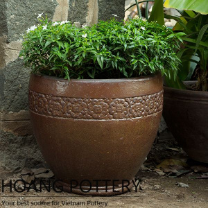 Round flower pattern Black Clay Flower Planter (HPHP019)
