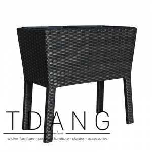 Square Wicker Balcony Pot With 4 Legs (TDW008)