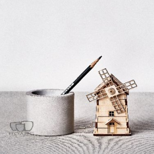 Low round cement white pot