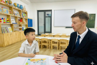 Chương trình Tiếng Anh tích hợp  (English - Maths - Science)