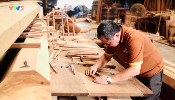 Kênh VTV5 I Tinh hoa nhà gỗ Việt: Nỗi niềm của người con Làng Chàng (Kiến trúc sư Nguyễn Giang)