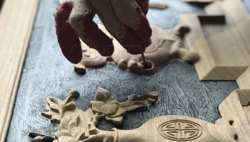 Tô mực tàu cho cấu kiện nhà gỗ cổ truyền