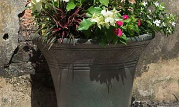 Wonderful and creative spring container ideas