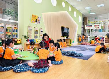 PHÒNG THƯ VIỆN: HƯƠU CAO CỔ