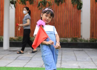 KHOẢNH KHẮC CỦA BÉ YÊU