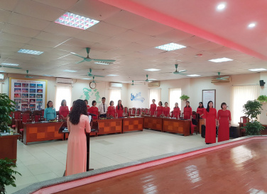 Trường Mầm non Xuân La tổ chức lễ kết nạp Đảng viên năm 2022