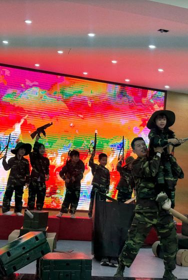 VIẾT TIẾP CÂU CHUYỆN HÒA BÌNH