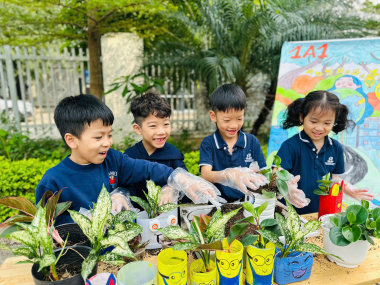 TRAO RÁC THẢI CUỘC ĐỜI MỚI, GỬI CỘNG ĐỒNG MÓN QUÀ XANH