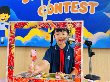 "STORY TELLING CONTEST 2026" - Những câu truyện bằng tiếng Anh vô cùng ấn tượng qua phần trình bày đầy cảm xúc của các bạn học sinh Nguyễn Khuyến.