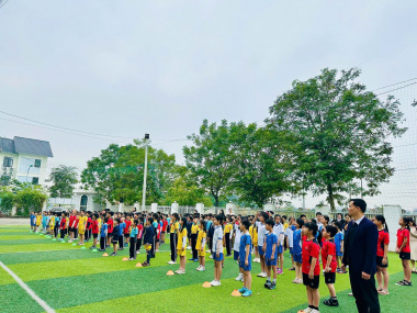 KHAI MẠC GIẢI BÓNG ĐÁ NGUYỄN KHUYẾN – ĐAM MÊ DẪN LỐI – TÀI NĂNG TỎA SÁNG.