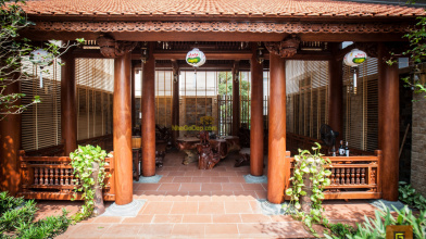 Nhà Gỗ 3 Gian , trên phố Hà nội (Nha 3 Gian)