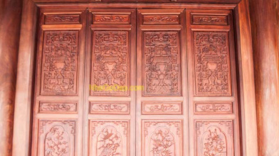 Cửa Bức Bàn Trong Nhà Gỗ Cổ Truyền Việt Nam