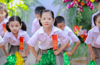 Chương trình Chuẩn Bộ GD và ĐT tích hợp Tăng cường ngoại ngữ và HĐ ngoại khóa