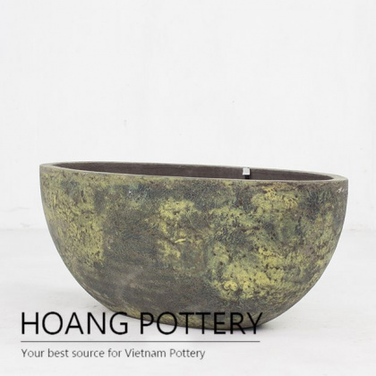 Small boat rustic cement planter ( HPR022)