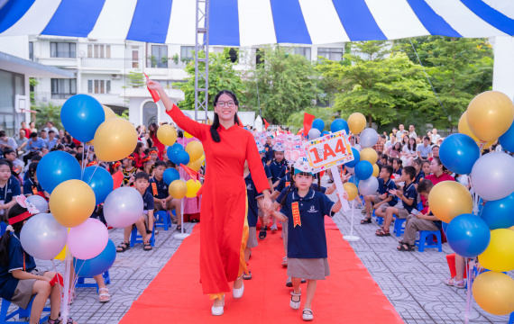RỘN RÀNG KHAI GIẢNG 2026 – 2027 TRƯỜNG LIÊN CẤP NGUYỄN KHUYẾN - TÂM SÁNG - TRÍ TUỆ - BẢN LĨNH.